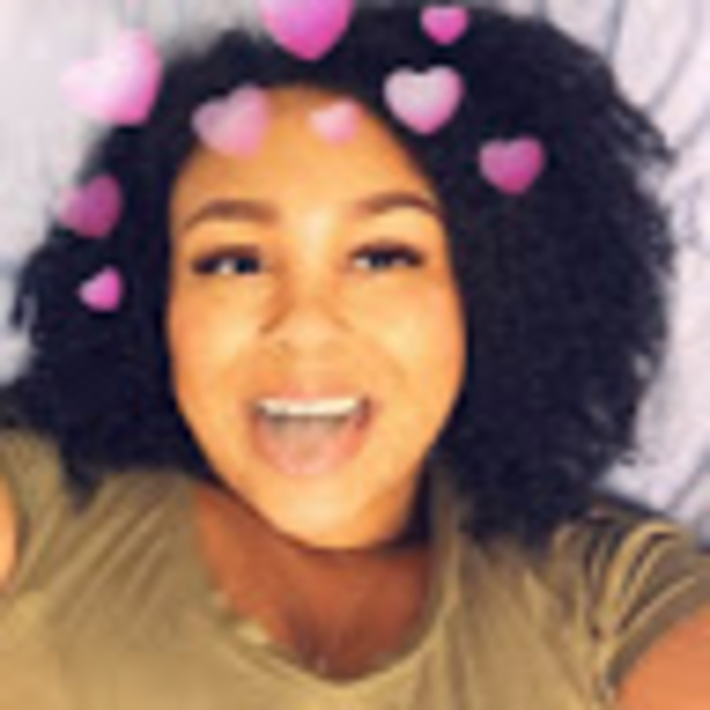 Meet your Posher, Keyana